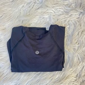 Black swiftly tech shirt size 4